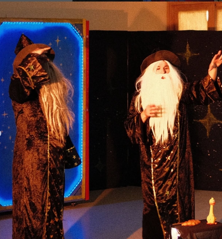 Spectacle magicien barbe blanche